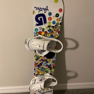 Burtton snowboard with bindings used once